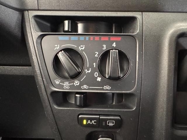 DAIHATSU HIJET CARGO 2017