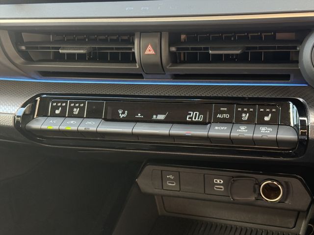 TOYOTA PRIUS 4WD 2024