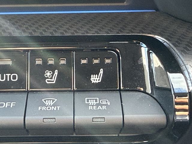 TOYOTA PRIUS 4WD 2024