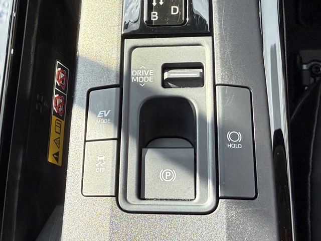 TOYOTA PRIUS 4WD 2024