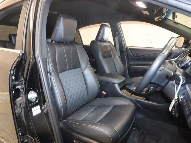 TOYOTA HARRIER 2WD 2018