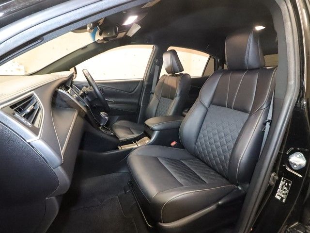 TOYOTA HARRIER 2WD 2018