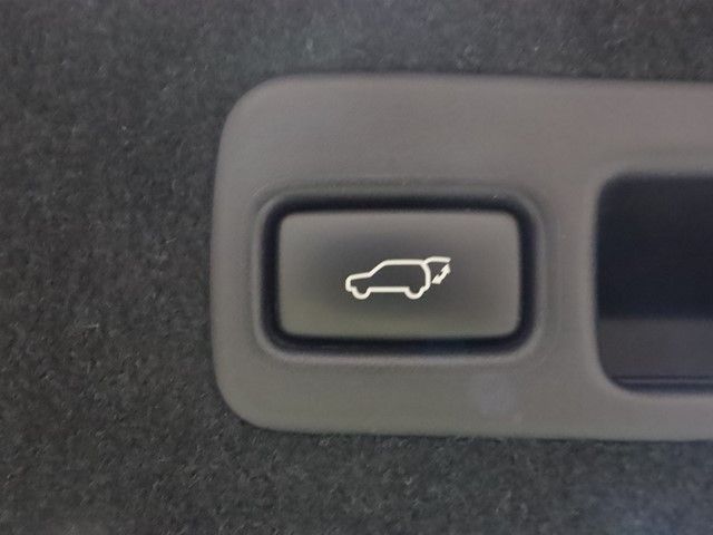 TOYOTA HARRIER 2WD 2018