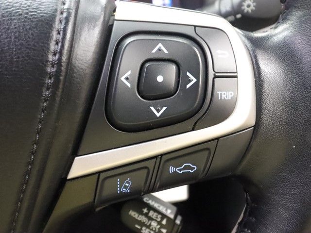 TOYOTA HARRIER 2WD 2018