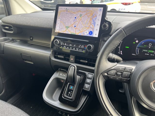 TOYOTA SIENTA HYBRID 2022