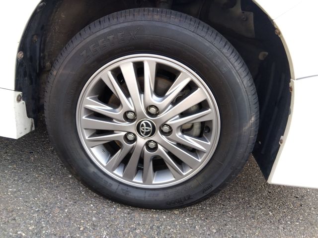 TOYOTA ESQUIRE 4WD 2016