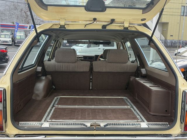 NISSAN GLORIA wagon 1996