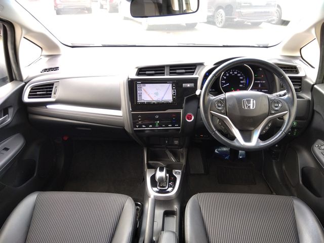 HONDA FIT HYBRID 4WD 2018