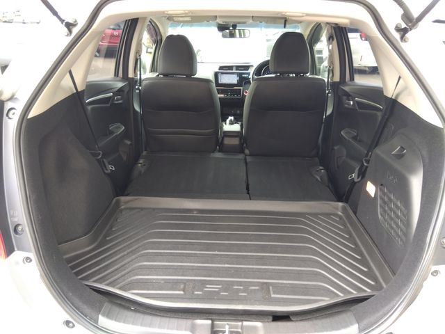 HONDA FIT HYBRID 4WD 2018