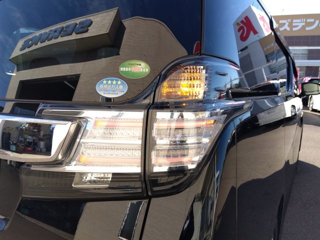 TOYOTA VELLFIRE 4WD 2015