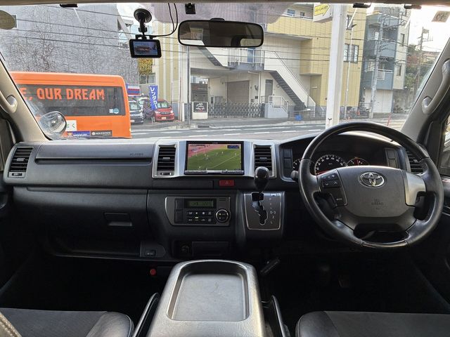TOYOTA HIACE van 4WD 2015