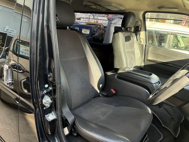 TOYOTA HIACE van 4WD 2015