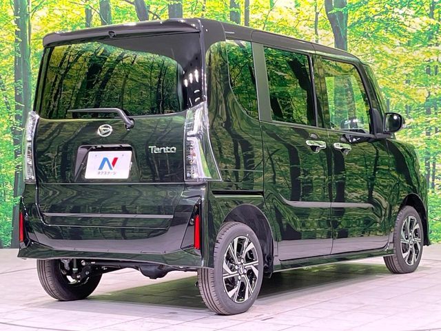 DAIHATSU TANTO CUSTOM 4WD 2024