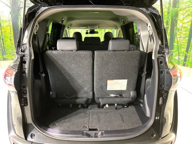 TOYOTA SIENTA HYBRID 2018