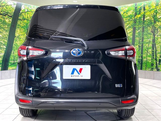 TOYOTA SIENTA HYBRID 2018