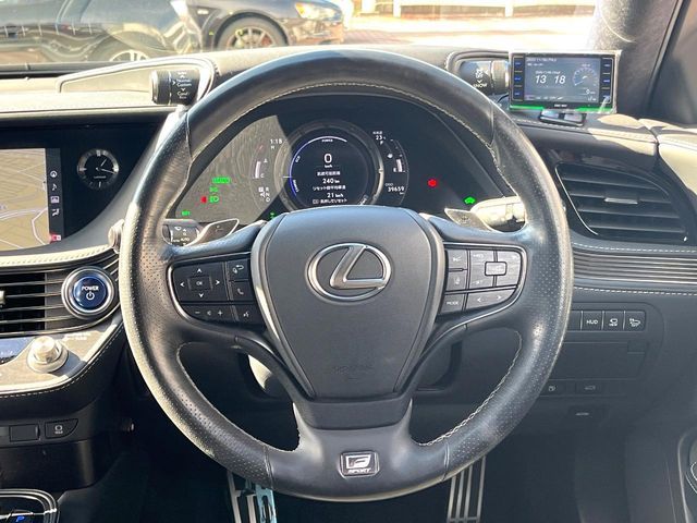 TOYOTA LEXUS LS500h 2017