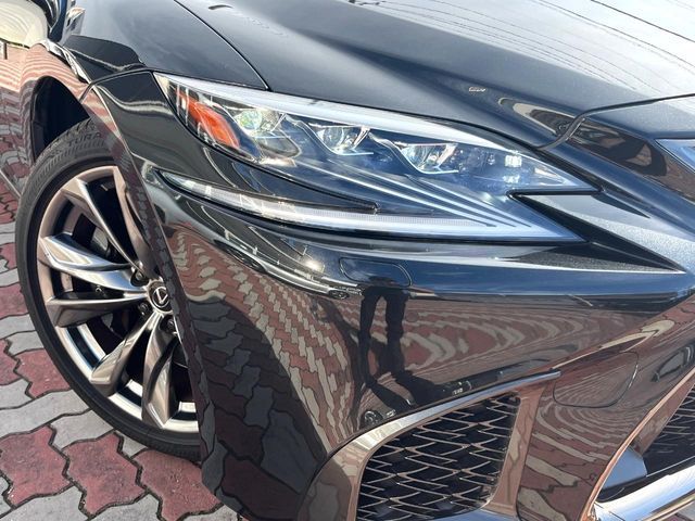 TOYOTA LEXUS LS500h 2017