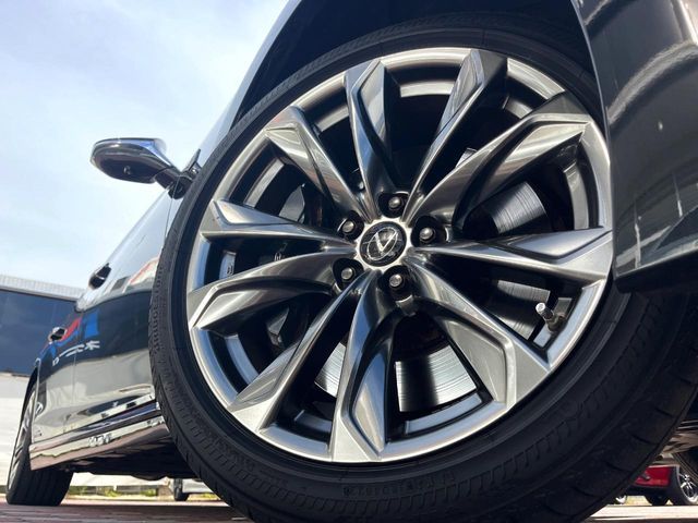 TOYOTA LEXUS LS500h 2017