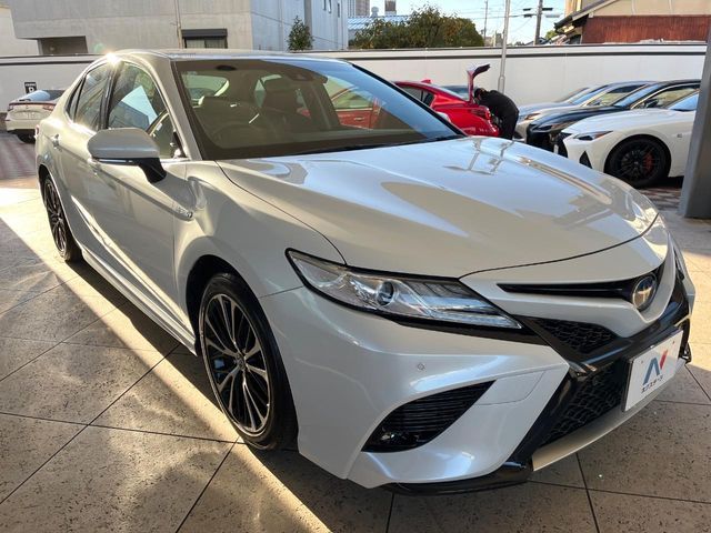 TOYOTA CAMRY HYBRID 2019