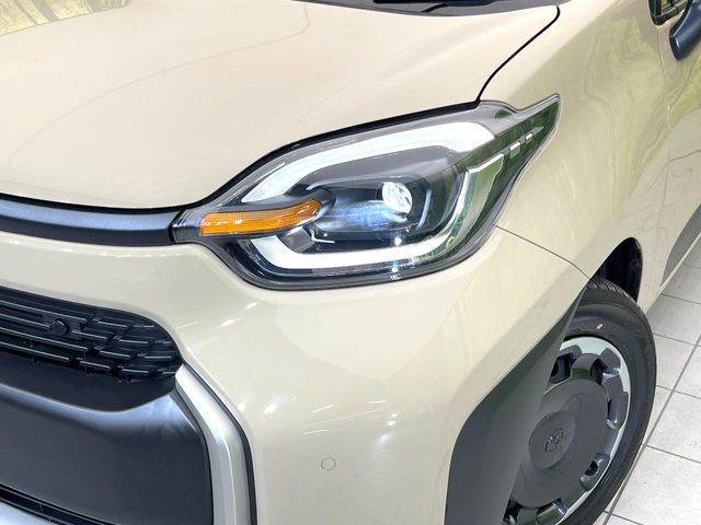 TOYOTA SIENTA HYBRID 2025