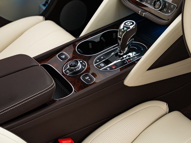 BENTLEY BENTLEY Bentayga 2024