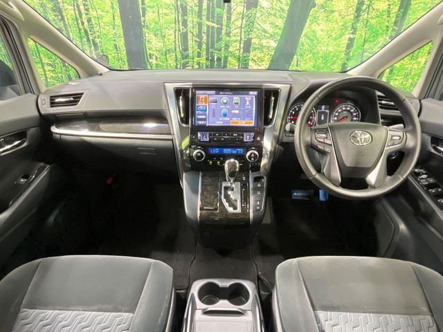 TOYOTA VELLFIRE 2017