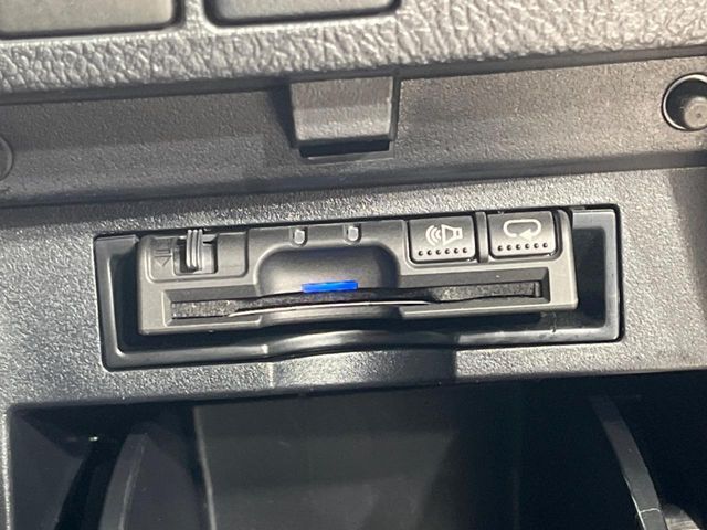 TOYOTA VELLFIRE 2017