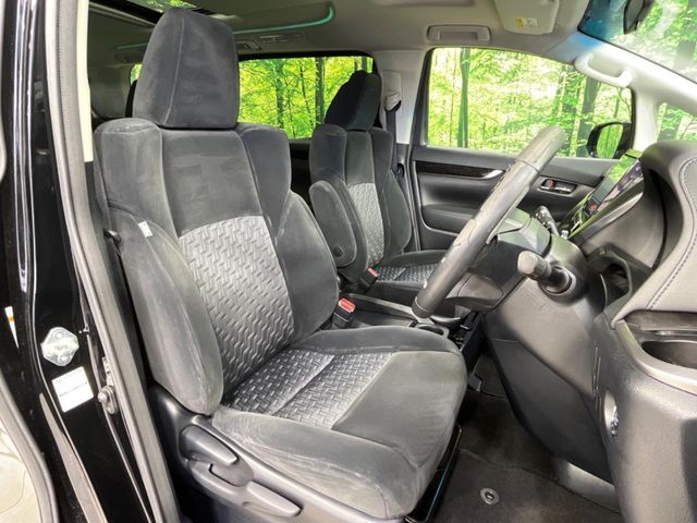 TOYOTA VELLFIRE 2017