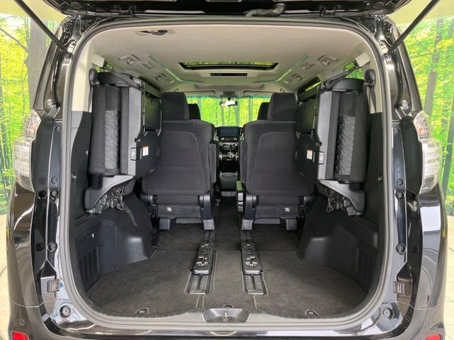 TOYOTA VELLFIRE 2017