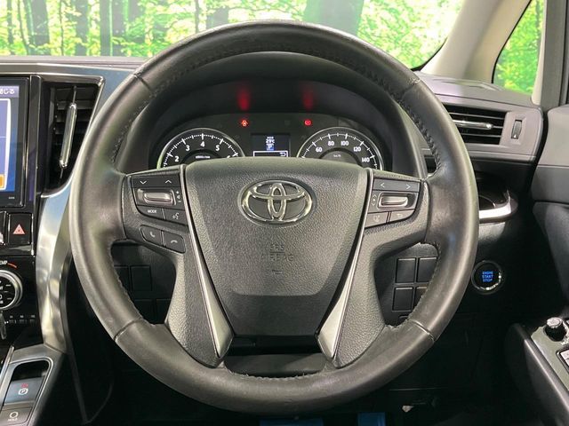 TOYOTA VELLFIRE 2017