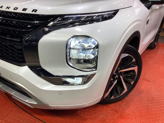 MITSUBISHI OUTLANDER PHEV 2023