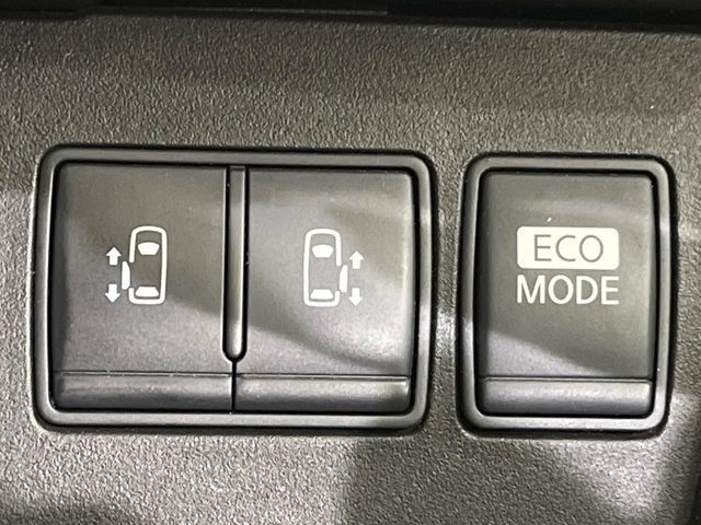 NISSAN SERENA  WG 2011