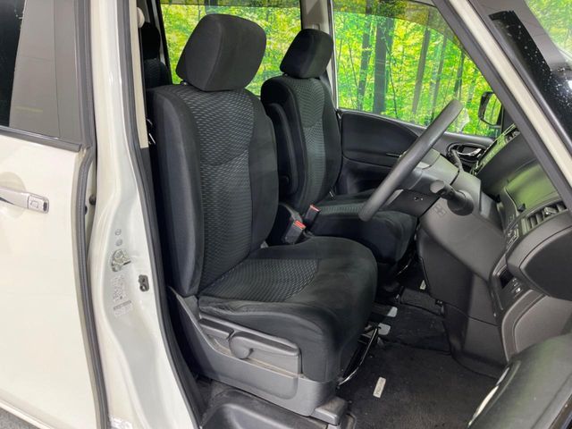 NISSAN SERENA  WG 2011