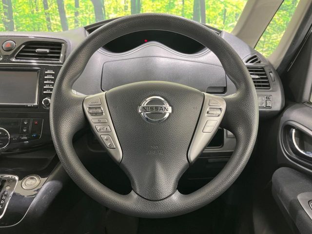 NISSAN SERENA  WG 2011