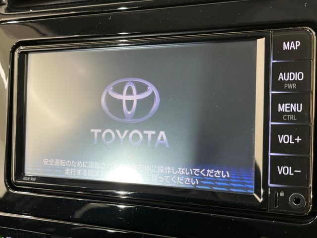 TOYOTA PRIUS 2020