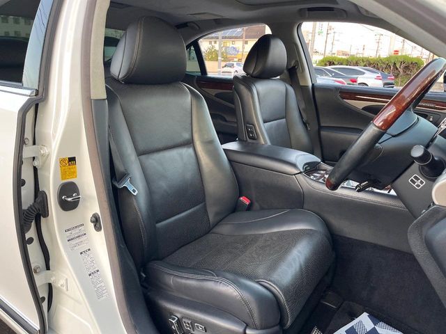 TOYOTA LEXUS LS600h 2013