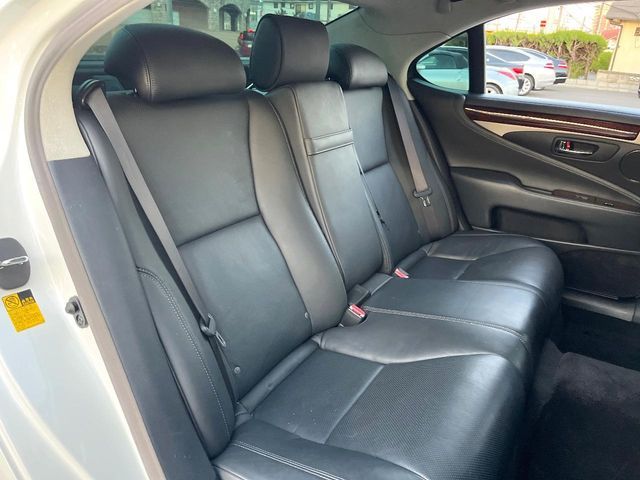 TOYOTA LEXUS LS600h 2013