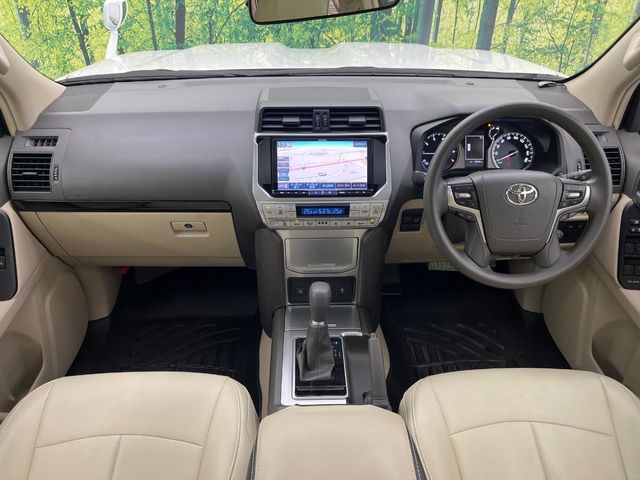 TOYOTA LANDCRUISER PRADO 2022