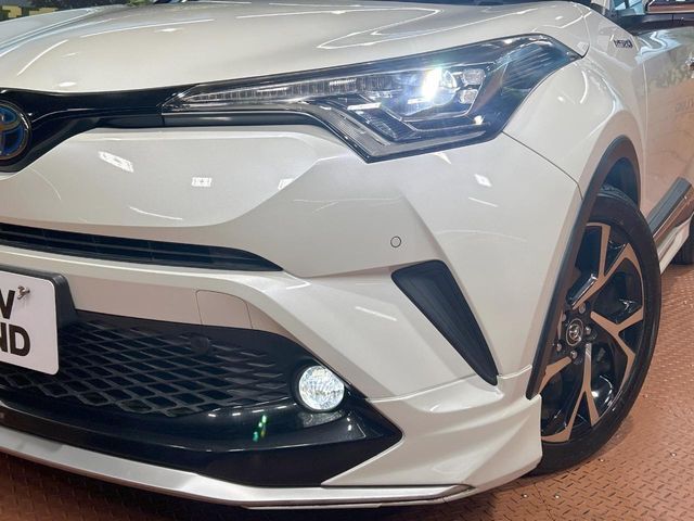 TOYOTA C-HR 2017