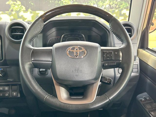 TOYOTA LANDCRUISER 70 2024