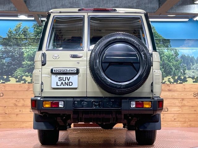 TOYOTA LANDCRUISER 70 2024