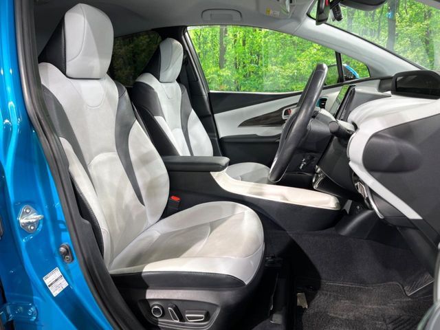 TOYOTA PRIUS PHV 2017