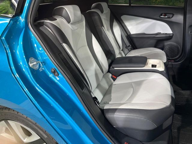 TOYOTA PRIUS PHV 2017