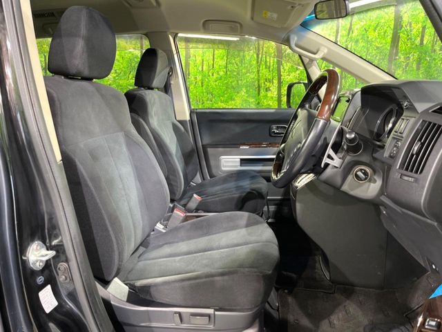 MITSUBISHI DELICA D:5 4WD 2016