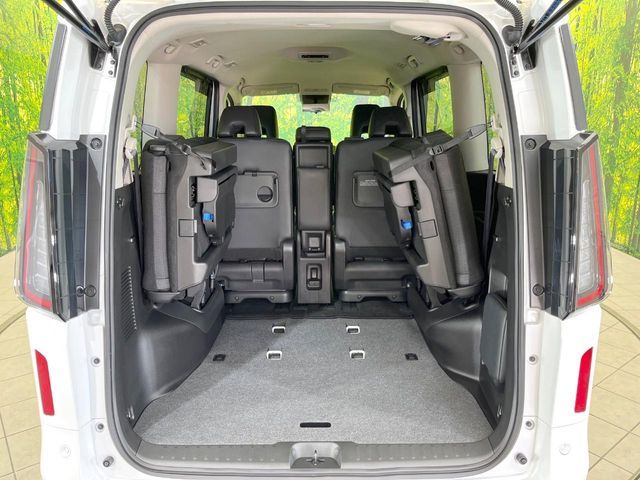 NISSAN SERENA  WG 2024