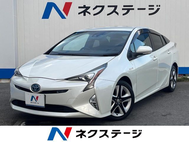TOYOTA PRIUS 2016