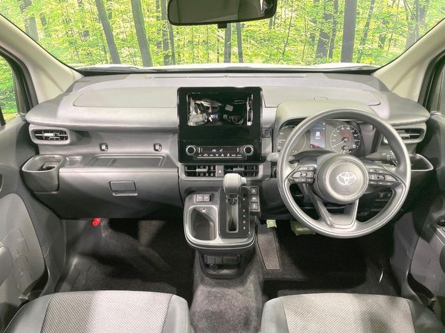 TOYOTA SIENTA HYBRID 2025