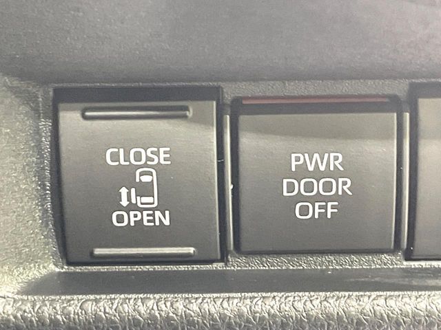 TOYOTA SIENTA HYBRID 2025