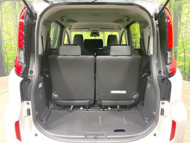 TOYOTA SIENTA HYBRID 2025