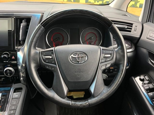 TOYOTA VELLFIRE 2018